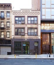 32 Orchard St in New York, NY - Building Photo - Building Photo