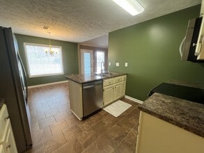 612 Gettysburg Dr in Jackson, TN - Foto de edificio - Building Photo