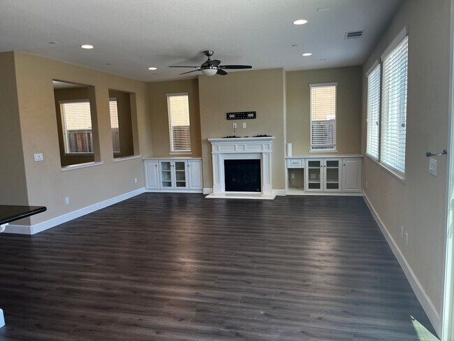 6305 Lookout Pass Way in Rocklin, CA - Building Photo - Building Photo