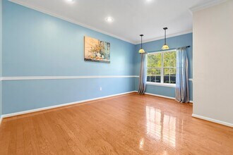 40 Four Oaks Rd in Bedminster, NJ - Building Photo - Building Photo