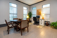 Kendall Lake Apartments in Jacksonville, FL - Building Photo - Interior Photo