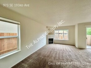 973 SE 193rd Ave in Portland, OR - Building Photo - Building Photo