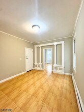 581 Walnut St in Elizabeth, NJ - Building Photo - Building Photo