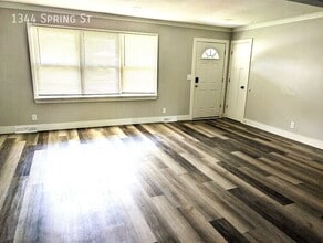 1344 Spring St in Des Moines, IA - Building Photo - Building Photo