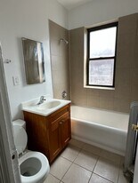 6942 S Crandon Ave in Chicago, IL - Building Photo