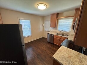 3912 Massie Ave in St Matthews, KY - Building Photo - Building Photo