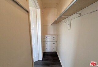 5114 1/2 4th Ave in Los Angeles, CA - Building Photo - Building Photo