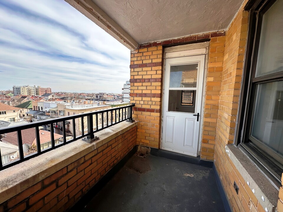 150 West End Ave, Unit 5H in Brooklyn, NY - Foto de edificio