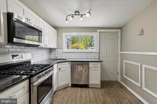 1615 E Eyre St in Philadelphia, PA - Building Photo