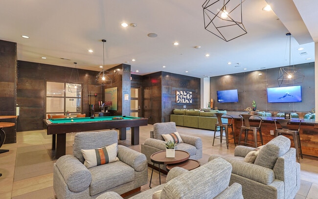 E6 in Austin, TX - Foto de edificio - Building Photo