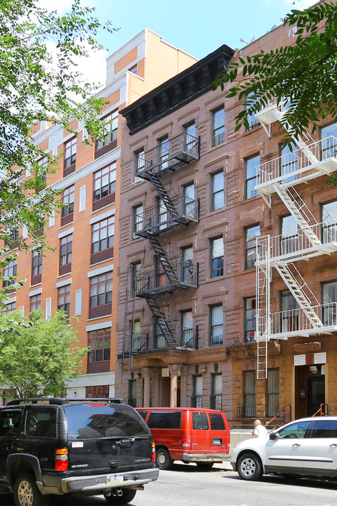 245 W 115th St in New York, NY - Building Photo