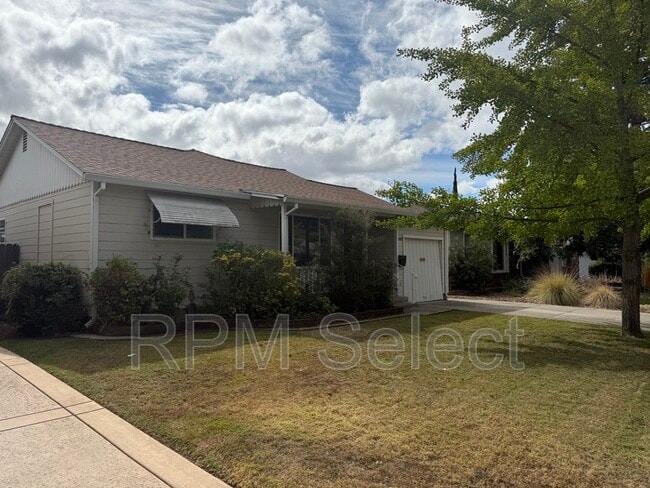 1137 Janey Way in Sacramento, CA - Building Photo - Building Photo