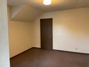 425 S 30th St, Unit 425 South 30th Street #2 in Billings, MT - Building Photo - Building Photo