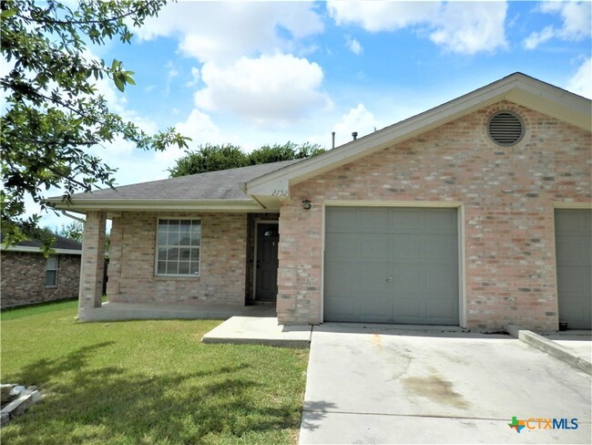 property at 2750 Maple Tree Rd