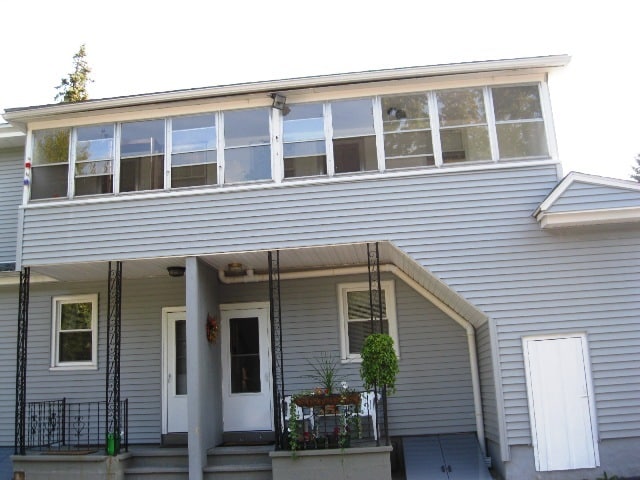 131 Broad St, Unit 131 1st FLR in Plainville, CT - Building Photo - Building Photo