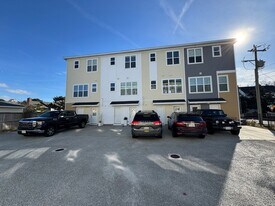 909 Baltic Ave in Virginia Beach, VA - Building Photo