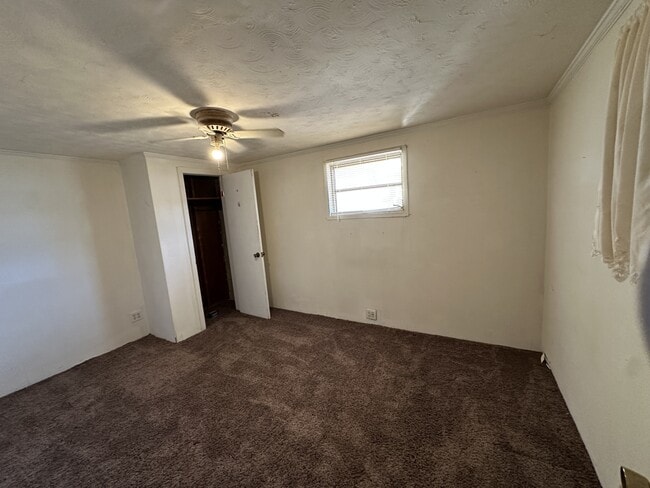 7992 Reynolda Rd in Tobaccoville, NC - Building Photo - Building Photo