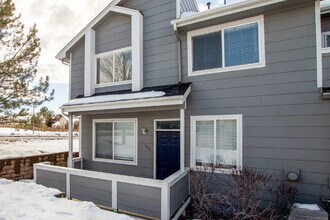 1080 S Walden Way-Unit -108 in Aurora, CO - Foto de edificio - Building Photo