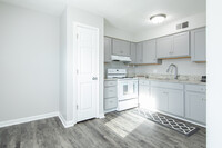 Yorktown Village in Oregon, OH - Building Photo - Interior Photo