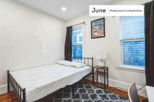 Room in Shared 3 bed/1 bath home in Boston, MA - Building Photo