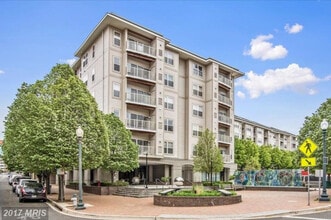 8045 Newell St, Unit 522 in Silver Spring, MD - Building Photo - Building Photo