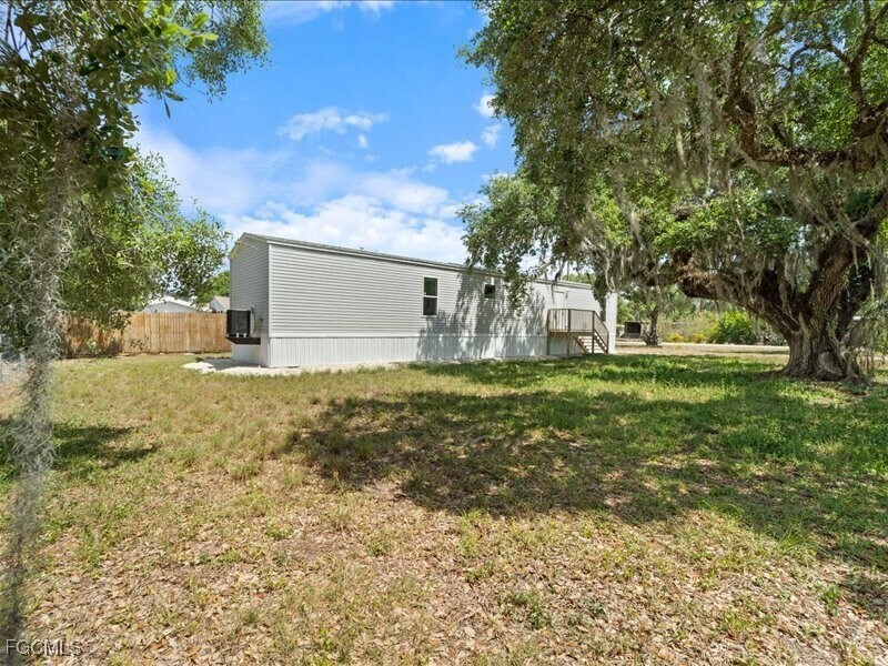 1038 Canopy Ln SW in Moore Haven, FL - Building Photo