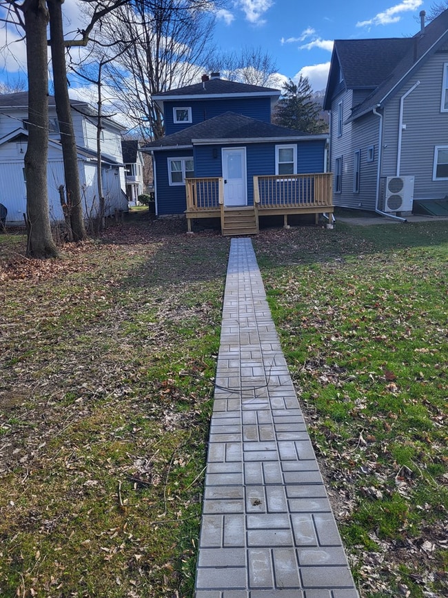 267 E 1st St in Corning, NY - Building Photo - Building Photo