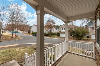 5718 Orchard Beach Ln in Raleigh, NC - Building Photo - Building Photo