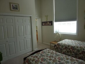 133 Academy St, Unit 133 in Salem, VA - Foto de edificio - Building Photo