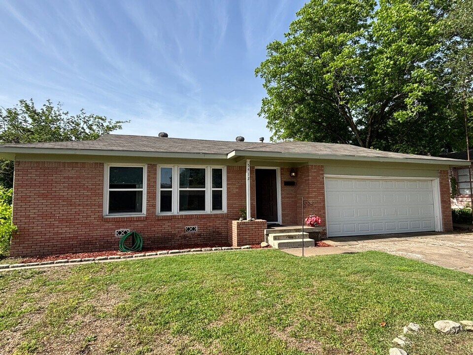5412 Sabelle Ln in Fort Worth, TX - Building Photo