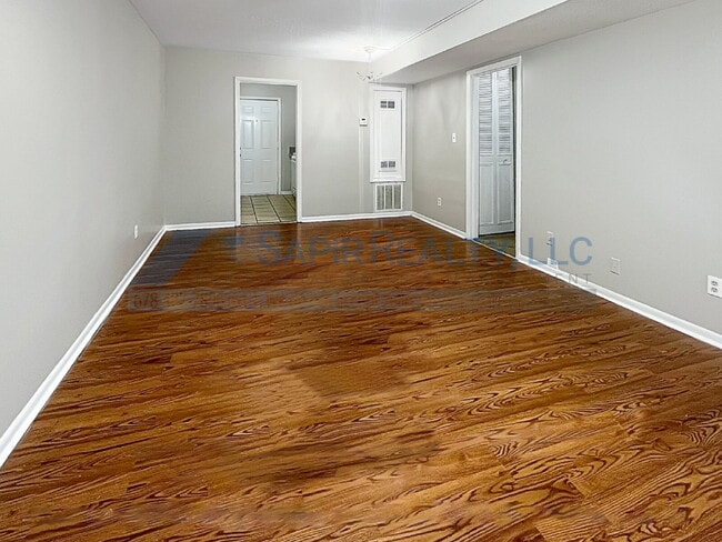 3300 College St in College Park, GA - Building Photo - Building Photo
