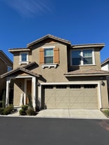 16763 Wyndham Ln in Fontana, CA - Building Photo