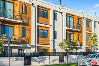 5943 Pickford St in Los Angeles, CA - Building Photo - Building Photo
