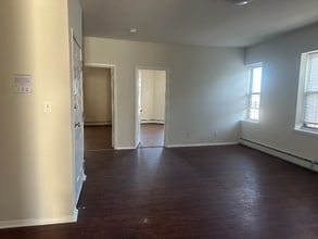 895 Main St in Passaic, NJ - Building Photo - Building Photo