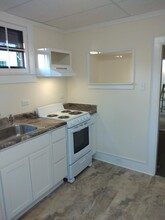 16 Oak St, Unit 16 Oak Street up in Glens Falls, NY - Building Photo - Building Photo