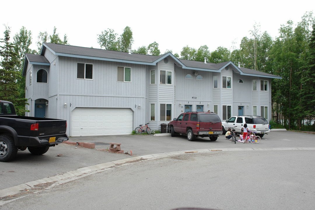 9720-9732 Morningside Loop in Anchorage, AK - Building Photo