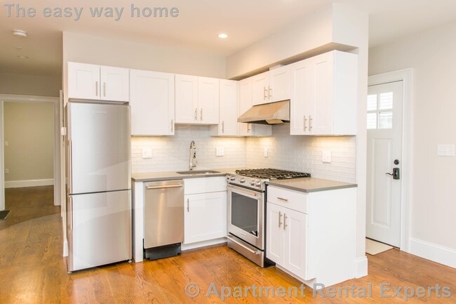 126 Columbia St in Cambridge, MA - Building Photo - Building Photo