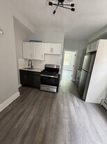 36 Clerk St, Unit 3R in Jersey City, NJ - Building Photo