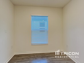 4548 Breccia Ln in Lakeland, FL - Building Photo - Building Photo