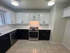 10313 S Fairview Dr in Oklahoma City, OK - Building Photo - Building Photo