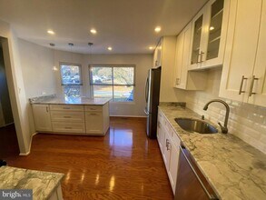 10703 Mist Haven Terrace in Rockville, MD - Building Photo - Building Photo