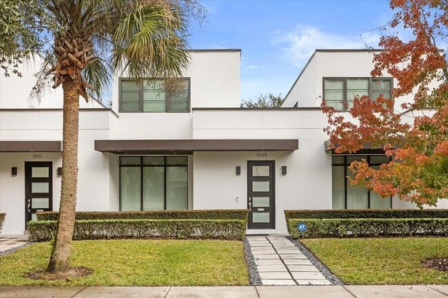 1049 N Kentucky Ave in Winter Park, FL - Building Photo - Building Photo