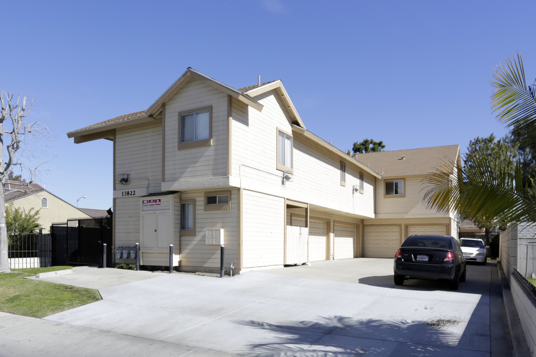 13822 Cherry St in Westminster, CA - Building Photo