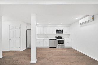 5333 42nd St NW, Unit 2 in Washington, DC - Building Photo - Building Photo