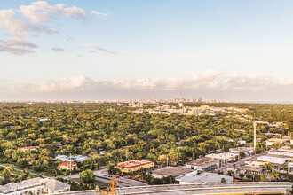 The Palmer Dadeland Apartments in Miami, FL - Foto de edificio - Building Photo