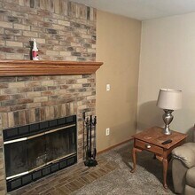 629 Hawthorne Ln in Hartland, WI - Building Photo - Building Photo