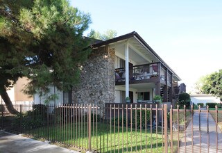 619-625 N Ventura St in Anaheim, CA - Building Photo - Building Photo