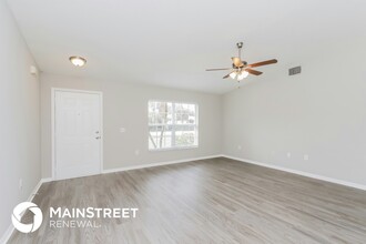 1762 S Chamberlain Blvd in North Port, FL - Building Photo - Building Photo