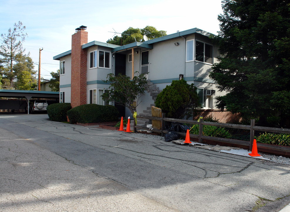 2715-2721 Alma St in Palo Alto, CA - Building Photo