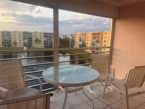 441 SE 3rd St in Dania Beach, FL - Building Photo - Building Photo